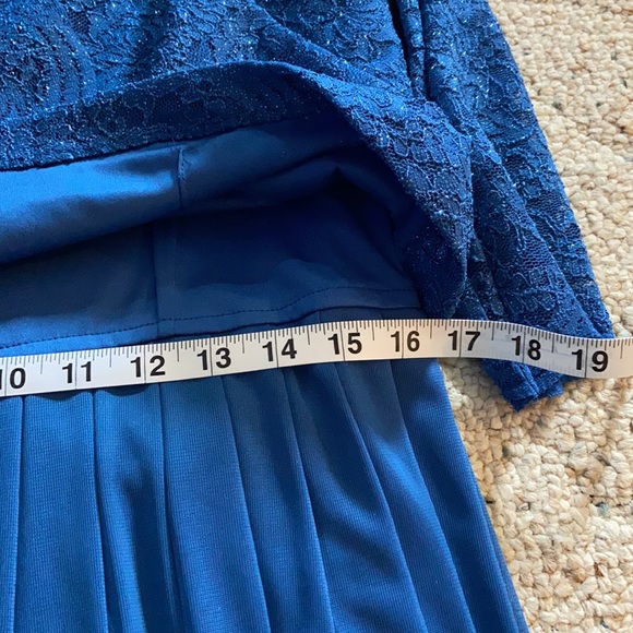 Mother of the Bride Dress - Picture 10 of 10